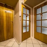 아파트 Szczepin Spacious By Bookinghost *