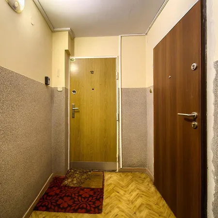 Apartment Szczepin Spacious By Bookinghost