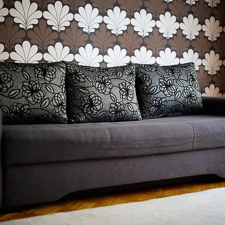 Szczepin Spacious By Bookinghost Breslavia