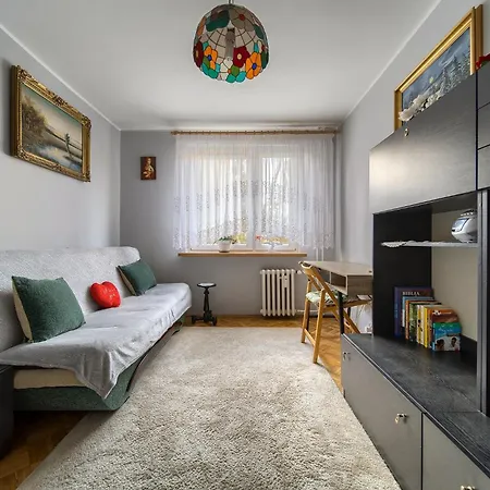 Szczepin Spacious By Bookinghost