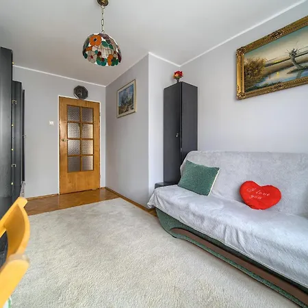 Szczepin Spacious By Bookinghost *