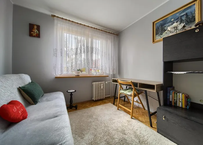 Szczepin Spacious By Bookinghost